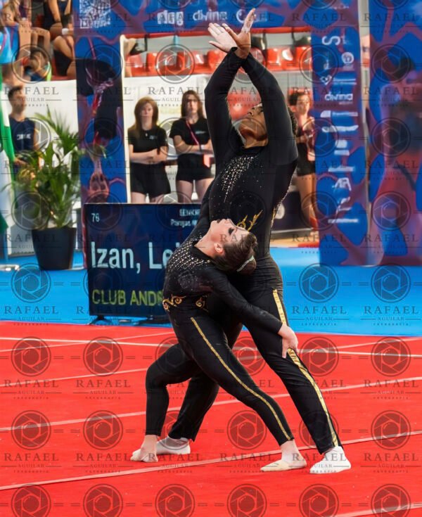IZAN Y LEIRE VIERNES - Imagen 2