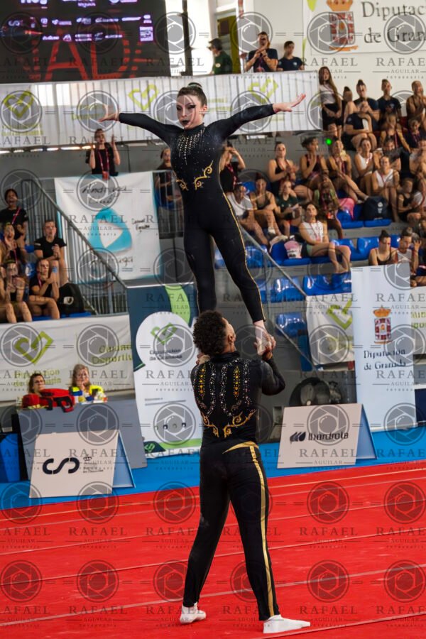 IZAN Y LEIRE VIERNES - Imagen 8